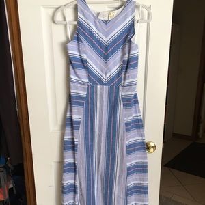Long dress, size medium, zip back